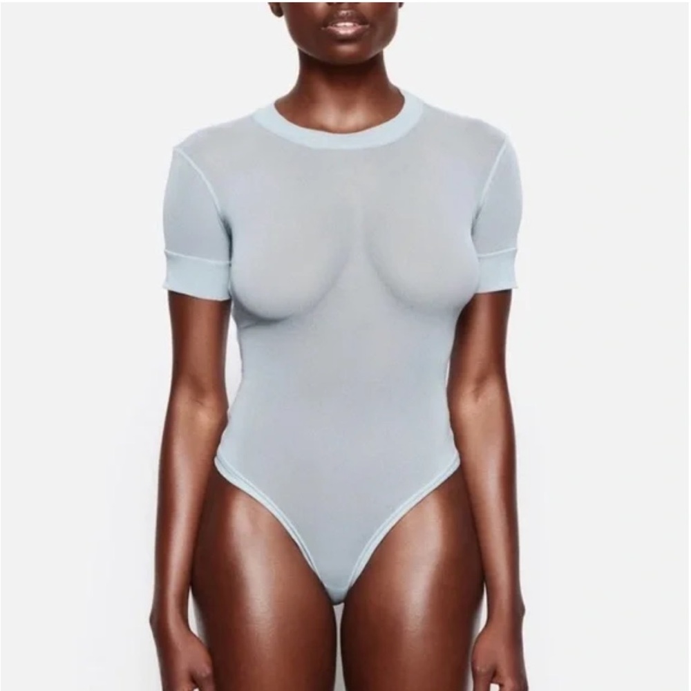 🆕 SKIMS Summer Mesh T-Shirt Bodysuit Sky Women Large